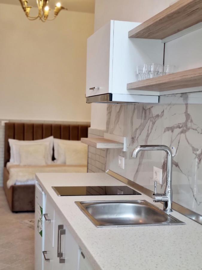Green Villa Vlorë Buitenkant foto