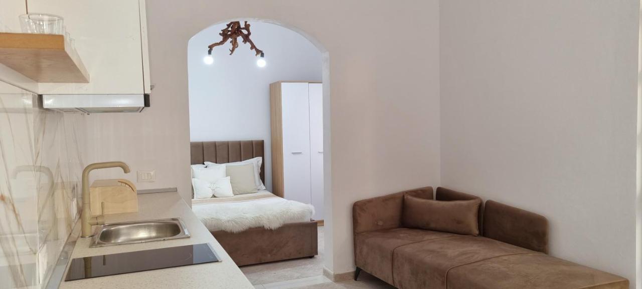 Green Villa Vlorë Buitenkant foto
